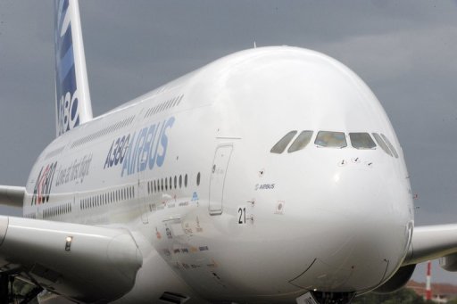 Un Airbus A380, le plus gros avion commercial du monde, de la compagnie Air France, decollera vendredi a destination de Washington avec un equipage 100% feminin a l'occasion de la Journee internationale des femmes (8 mars).