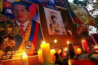 Foule en rouge pour les fun&eacute;railles d'Etat d'Hugo Chavez