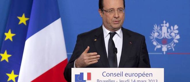 La France est prete a "prendre ses responsabilites" et n'exclut pas de livrer des armes a l'opposition syrienne, si elle ne parvient pas a convaincre ses partenaires europeens, a affirme jeudi le president Francois Hollande.