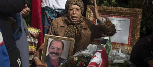 Tunisie : nouvelle manifestation en hommage &agrave; Chokri Bela&iuml;d