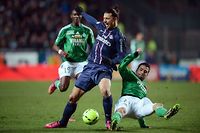 Ligue 1: le PSG bouscul&eacute; par les Verts, creuse pourtant l'&eacute;cart