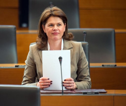 Le Parlement slovene a vote mercredi soir l'investiture du gouvernement de centre gauche du Premier ministre Alenka Bratusek, dont l'objectif prioritaire sera un assouplissement des mesures d'austerite votees par le precedent gouvernement conservateur du Premier ministre dechu, Janez Jansa.
