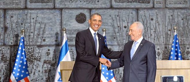 Barack Obama avec son homologue israelien Shimon Peres, mercredi a Jerusalem.