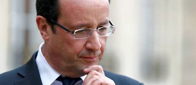 Francois Hollande est considere comme un "mauvais president de la Republique" par 51 % des Francais, selon un sondage CSA.