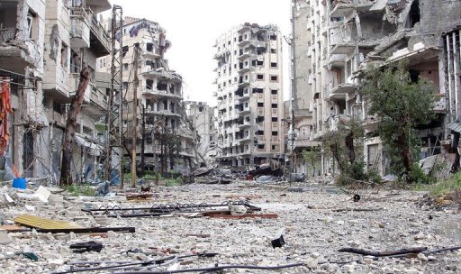 La ville de Homs, dans le centre de la Syrie, est assiegee depuis 300 jours par l'armee du regime de Bachar al-Assad qui y mene une campagne de "genocide et de destructions barbares", a denonce dimanche l'opposition.