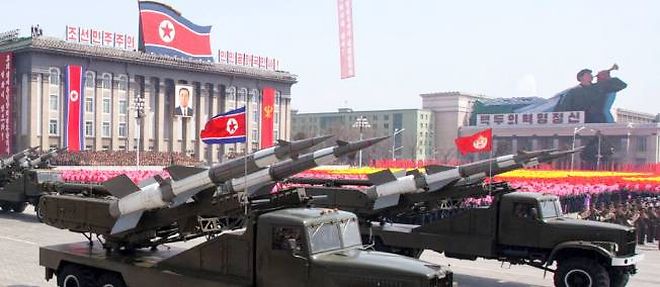 Des missiles sol-air deployes le 15 avril 2012 lors d'une parade dans la capitale nord-coreenne.