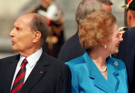 Margaret Thatcher avait apprecie, contre toute attente, sa premiere rencontre avec le president francais Francois Mitterrand a Downing Street en 1981, le chef d'Etat socialiste ayant su "flatter la feminite" de la "Dame de fer", a confie mercredi un proche de l'ex-Premier ministre britannique.