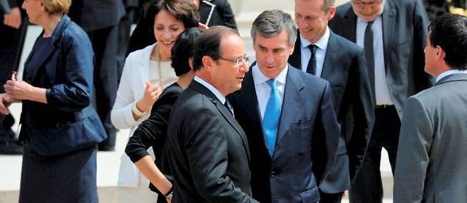 Jeome Cahuzac et Francois Hollande, a l'Elysee, le 4 juillet 2012.