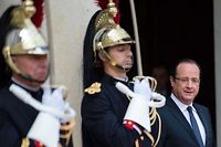France: Hollande &eacute;voque pour la premi&egrave;re fois un remaniement