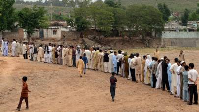 Pakistan : fermeture des bureaux de vote