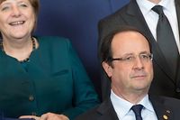 Merkel et Hollande r&eacute;unis &agrave; Paris pour pr&eacute;senter un front uni contre le ch&ocirc;mage