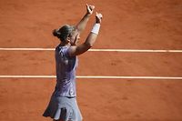 Roland-Garros: Serena Williams &agrave; la peine mais en demie face &agrave; Errani