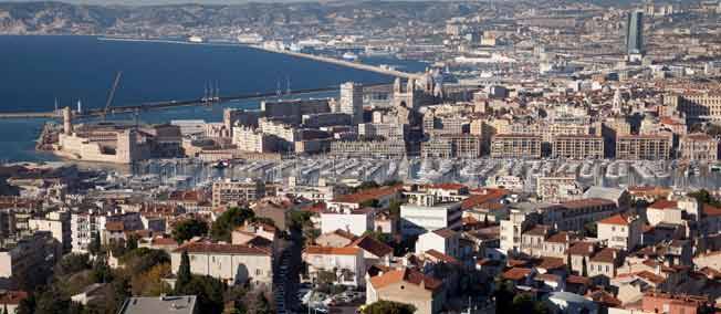Marseille : Hollande s'attaque au &quot;pataqu&egrave;s&quot; de la m&eacute;tropole