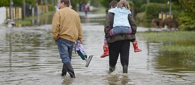 Des milliers de personnes fuient les inondations dans les pays d'Europe centrale.