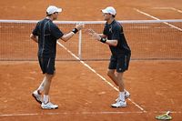 Roland-Garros: Llodra et Mahut arr&ecirc;t&eacute;s par les Bryan