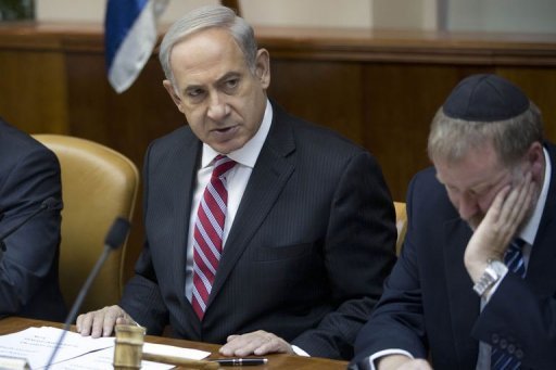 M. Netanyahu appelle, lui, a des negociations immediates sans "conditions prealables", en allusion a ces revendications qu'il recuse.