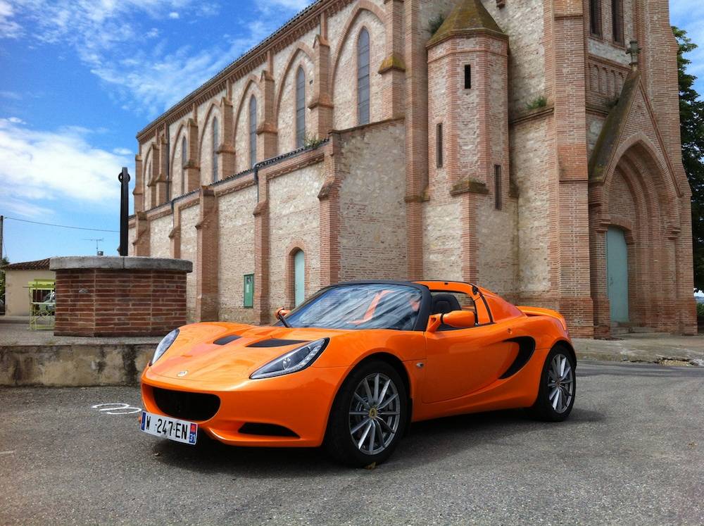 C'est Lui Qui Tient Les Clés Du Coffre Cab' de l'été : Lotus Elise S, une plume dans un monde d'enclumes