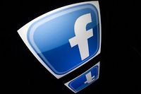 Surveillance: Facebook et Microsoft jouent la transparence