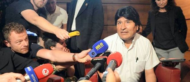 Le president Evo Morales, bloque en Autriche jusqu'a  mercredi matin.