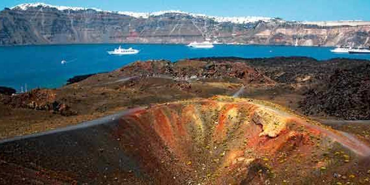 Le Santorin se réveille