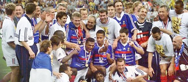 L'equipe de France de football a remporte son premier et unique titre de champion du monde le 12 juillet 1998.