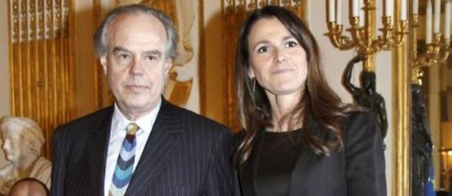 Frederic Mitterrand et Aurelie Filippetti lors de la passation des pouvoirs au ministere de la Culture, le 17 mai 2012.