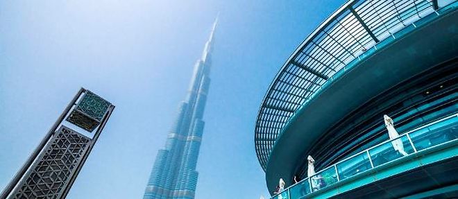 La Burj Khalifa de Dubai est l'actuelle plus haute tour du monde (838 metres).