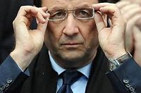 Mich&egrave;le Cotta : &quot;Hollande en fait-il trop ou pas assez ?&quot;