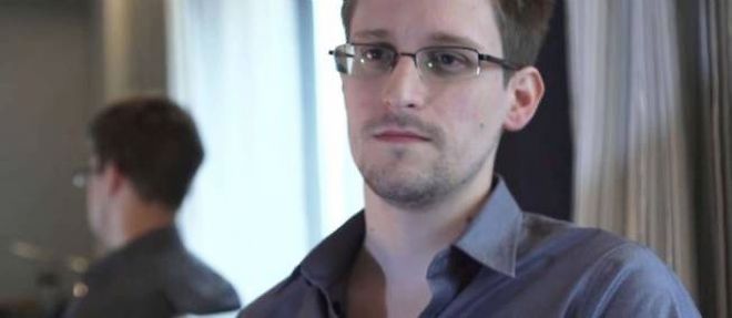 Edward Snowden, durant l'interview dans laquelle il a devoile le systeme d'espionnage americain Prism.
