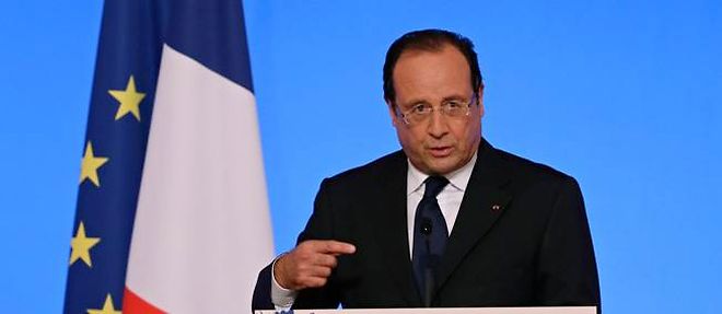 Francois Hollande devant les ambassadeurs de France, mardi.