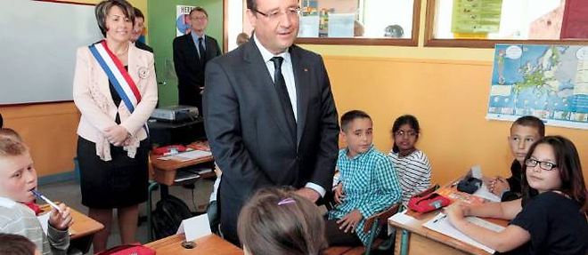 Francois Hollande etait en visite mardi dans une ecole du nord de la France.