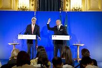 Laurent Fabius et le secrétaire américain, John Kerry, ont tenu une conférence de presse samedi soir au Quai d'Orsay (Paris), pour redire leur détermination à agir contre Bachar Al Assad. ©Sipa