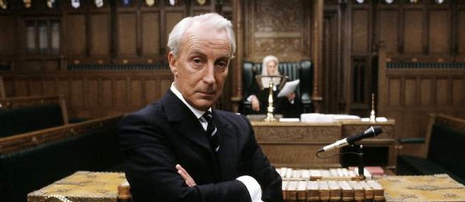 L'acteur britannique Ian Richardson a recu le BAFTA du meilleur acteur pour son incarnation de sir Francis Urquhart dans "House of Cards".