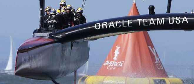 Le "defender" americain Oracle Team USA (OTUSA), vainqueur de la 34e Coupe de l'America.