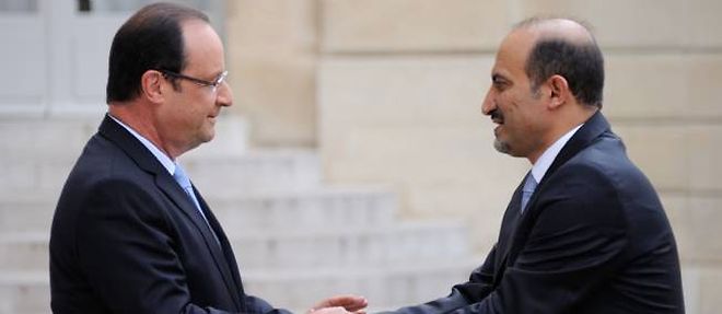 Francois Hollande recevant Ahmad Jarba, chef de la Coalition nationale syrienne, le 24 juillet a l'Elysee.