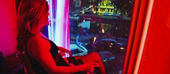 homme qui va voir prostituées