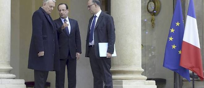 Jean-Marc Ayrault et Pierre Moscovici vont devoir mener a bien un chantier delicat en quelques mois, avant la presentation du budget 2015 a l'automne prochain.