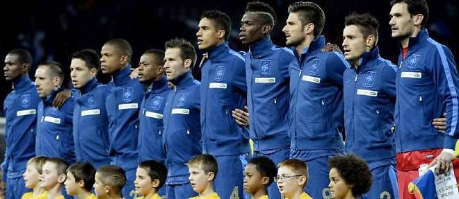 L'equipe de France de football qui a commence le match face a l'Australie vendredi au Parc des princes.