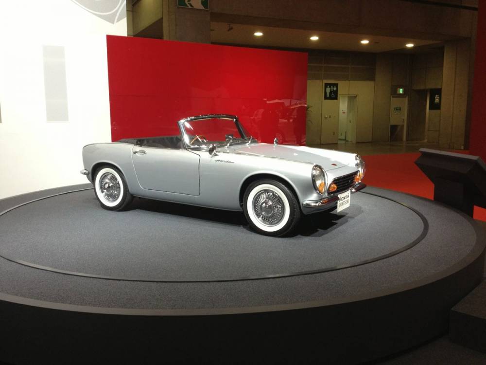 Honda a fabriqué avec les moyens de production de 2013, la Sport 360 de 1962 qui n'avait jamais dépassé le stade du prototype.
