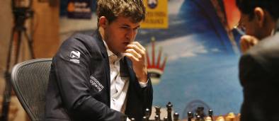 Magnus Carlsen, le &quot;Mozart des &eacute;checs&quot; couronn&eacute; champion du monde