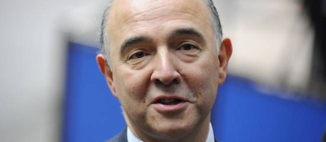 Pierre Moscovici a assure dimanche etre "totalement en phase" avec Jean-Marc Ayrault au sujet de la remise a plat fiscale annoncee mardi.