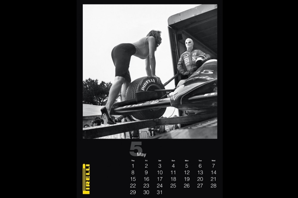 EN IMAGES. Pour ses 50 ans, le calendrier Pirelli ressuscite Helmut ...