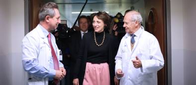 Coeur artificiel : Hollande et Touraine f&eacute;licitent les chirurgiens
