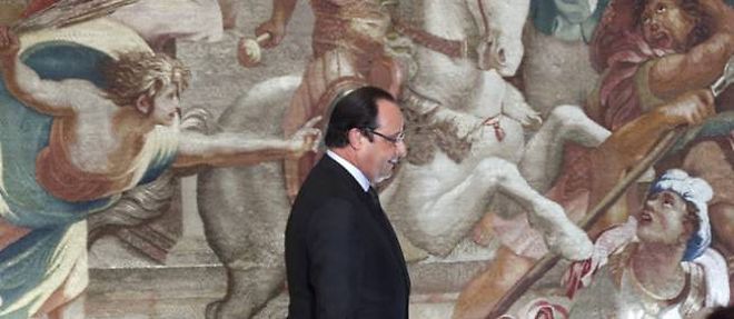 La petite phrase de Francois Hollande sur l'Algerie a provoque une vive polemique, tant dans l'opposition francaise que du cote d'Alger.