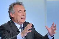 Pau : Fran&ccedil;ois Bayrou se fracture la main en escaladant un grillage