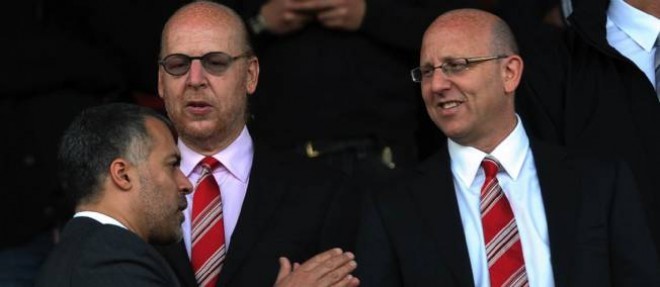 Avram et Joel Glazer, deux des fils de Malcolm Glazer, devenus copresidents de Manchester United (ici en 2010).