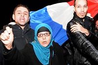 Dieudonné rassemble parmi ses fans l'alliance hétéroclite d'identitaires, de néo-nazis, de salafistes et de jeunes des cités, unis par la seule haine du Juif. ©Pierre Andrieu / AFP