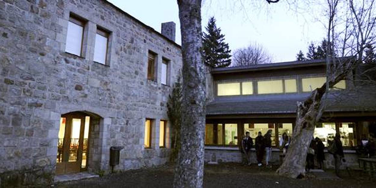 Affaire Agnès le collège Cévenol ferme ses portes Page 2