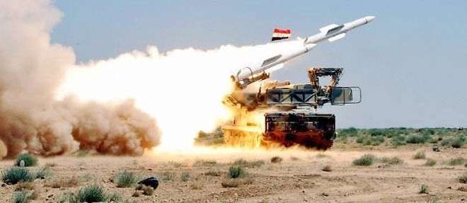 Lancement d'un missile lors de manoeuvres de l'armee syrienne, le 9 juillet 2012. Photo d'illustration.