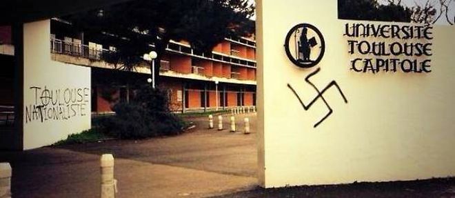 Une croix gammee a ete taguee sur l'un des batiments de l'universite de Toulouse en fevrier 2014.